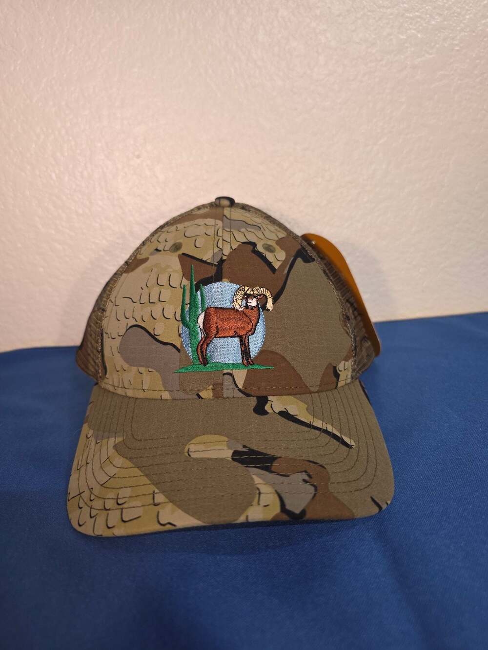 KUIU Valo Fleece Pro Mesh Back Cordura Trucker Hat Bighorn Sheep Embroidery